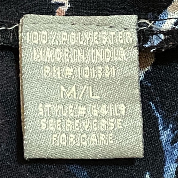 Charlotte Russe Floral Print Cover Up Top - Picture 6 of 7